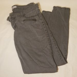Hollister Size 11 W30 Grey Jean